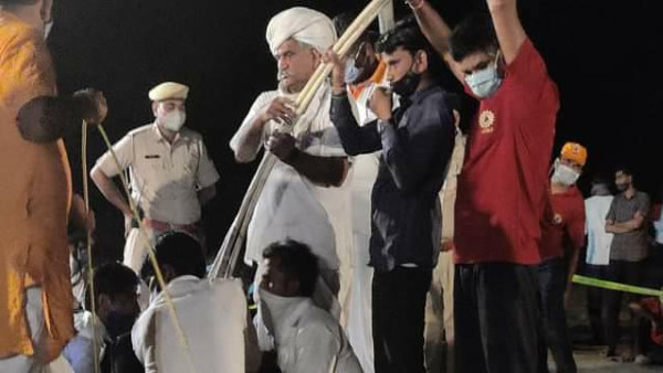 ये अधिकारी भी थे मौजूद