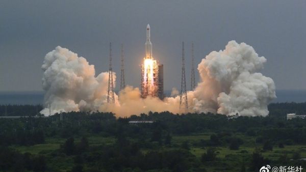 बेकाबू हुआ था चीन का रॉकेट