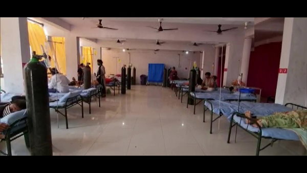 कोविड सेंटर से लेकर किराए के रूम में भर्ती