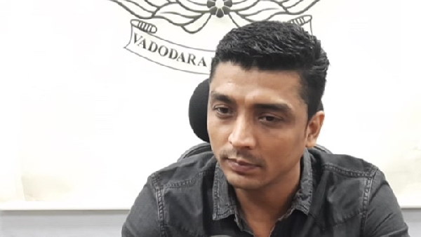 Train coaches caught fire on the track in Vadodara Gujarat, Now Indian railway service operations will be restored in many districts