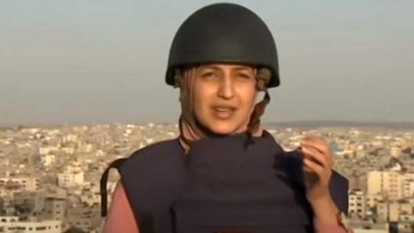 जान जोखिम में डालकर रिपोर्टिंग