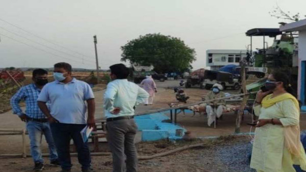 SDM ने संक्रमित मरीजों के हाल भी जाने