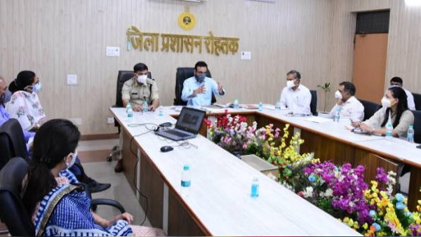 haryana govt setup covid Care Center in all villages, CM Khattar Instructions to increase testing for identification of infected persons