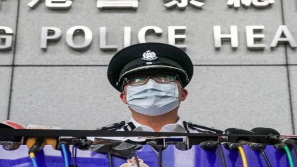 अंदर थे कमिश्नर साहब अंदर थे कमिश्नर साहब