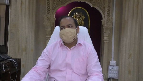 जैसलमेर जिला कलेक्टर आशीष मोदी 