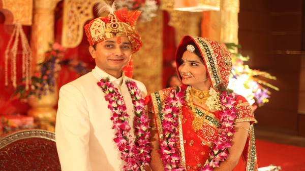 पति तेजस्वी नायक भी आईएएस