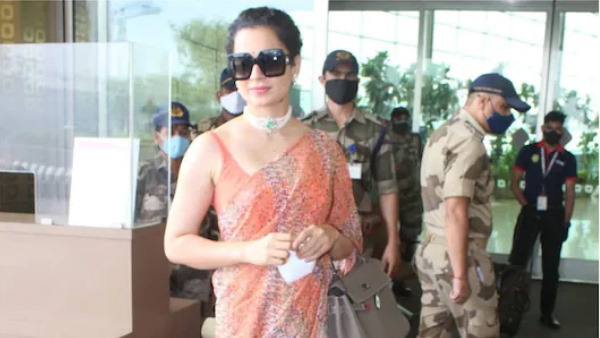 मुंबई एयरपोर्ट पर स्पॉट हुईं कंगना रनौत