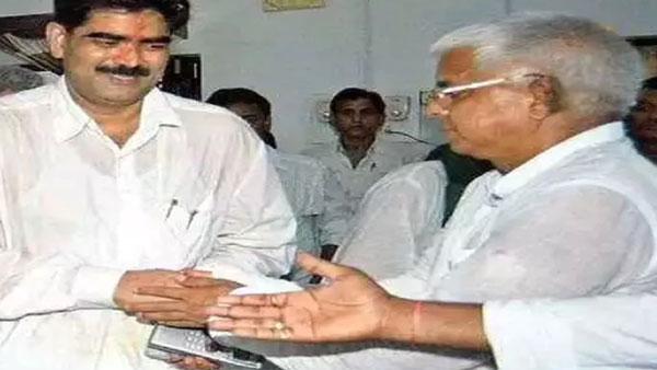 “नजदीक था लालू परिवार लेकिन नहीं मिला”