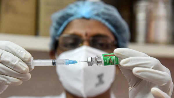 अप्रैल में तेजी से बढ़े कोरोना के मामले