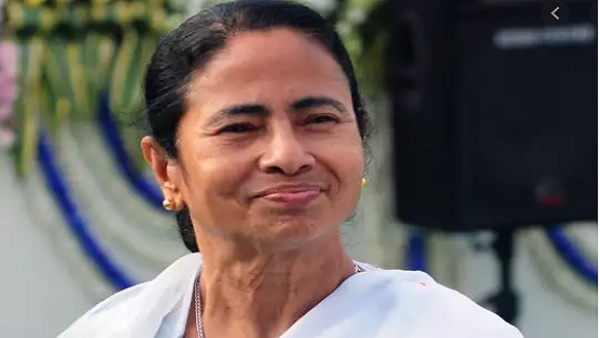 'निर्वाचन आयोग ने भाजपा के प्रवक्ता की तरह काम किया'