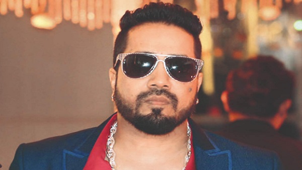 KRK जैसे गधों को जल्दी कंट्रोल में लाना चाहिए: मीका KRK जैसे गधों को जल्दी कंट्रोल में लाना चाहिए: मीका