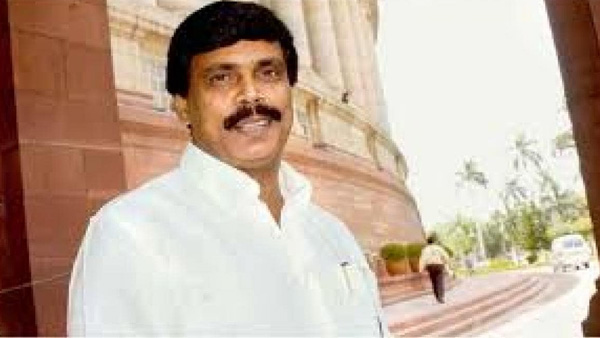 आनंद मोहन और पप्पू यादव में समानता आनंद मोहन और पप्पू यादव में समानता