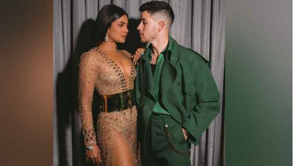 प्रियंका निक के बीच की केमेस्‍ट्री देख फैंस कर रहे तारीफ 