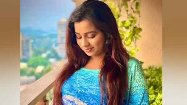 मार्च महीने में श्रेया घोषाल ने बेबी बंप फ्लांट करते हुए शेयर की थी फोटो मार्च महीने में श्रेया घोषाल ने बेबी बंप फ्लांट करते हुए शेयर की थी फोटो