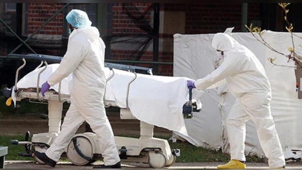 Dwarka Gujarat: a man succumbs due to Covid-19, his Wife and 2 sons laid down their lives also Dwarka Gujarat: a man succumbs due to Covid-19, his Wife and 2 sons laid down their lives also