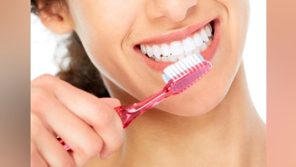 क्यों जरूरी है टूथब्रश बदलना? क्यों जरूरी है टूथब्रश बदलना?