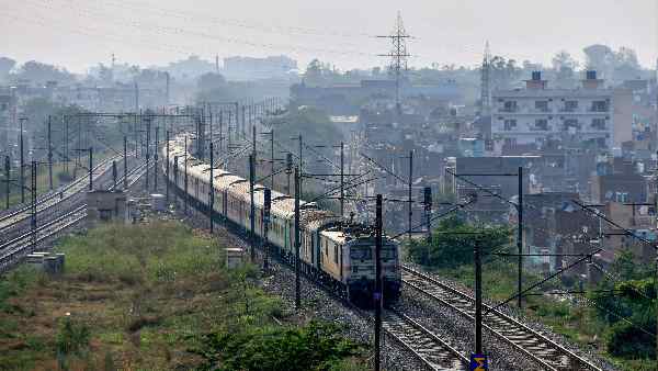 हावड़ा-अजमेर के बीच चली ये स्पेशल ट्रेन