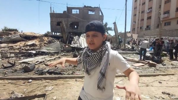 गाजा की बर्बादी दिखाता रैप गाजा की बर्बादी दिखाता रैप