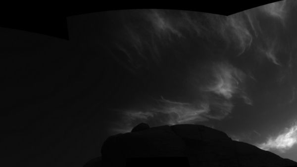 मंगल पर दुर्लभ बादल मंगल पर दुर्लभ बादल