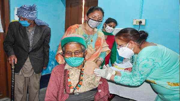 राज्यों को 17,35,07,770 करोड़ वैक्सीन की डोज मुफ्त मिले