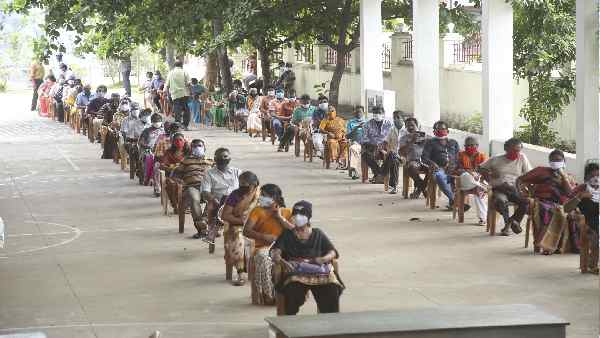 कम से कम 1 साल तक जरूर काम करेगी वैक्सीन कम से कम 1 साल तक जरूर काम करेगी वैक्सीन