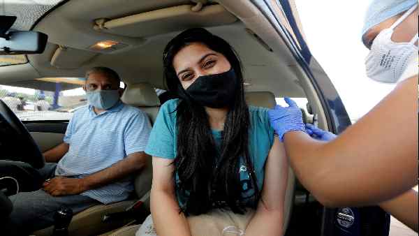 'पहले वैक्सीन लगवाएं फिर गर्भधारण की तैयारी करें' 'पहले वैक्सीन लगवाएं फिर गर्भधारण की तैयारी करें'