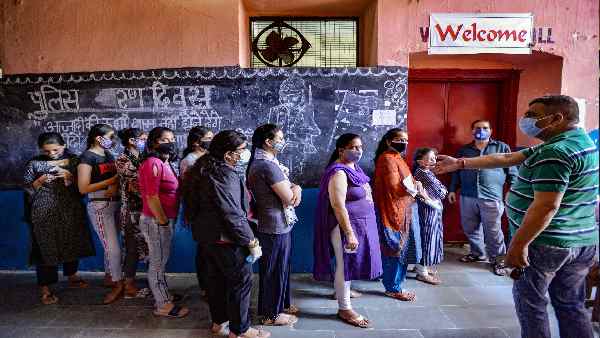 सिर्फ कोवैक्सिन के लिए दान क्यों मांग रही है पंजाब सरकार ?