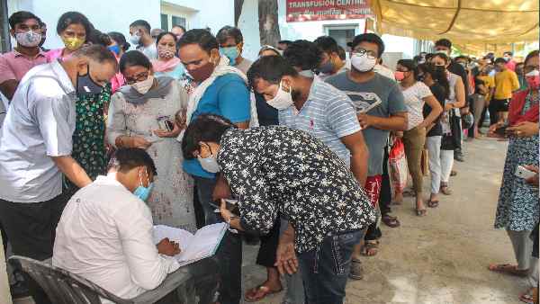 कौन कर रहे हैं वैक्सीन डोनेशन और किन्हें मिल रहा है फायदा ?