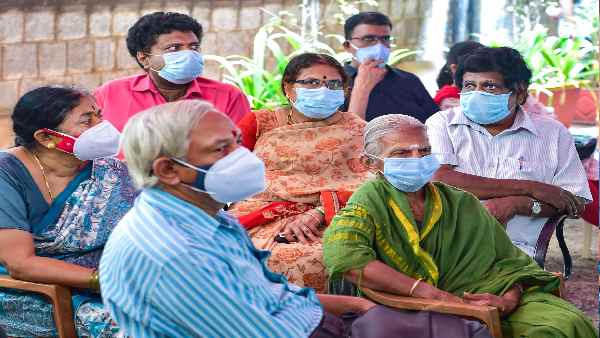 वैक्सीन देने में ये 4 राज्य पेश कर रहे हैं नजीर