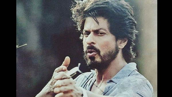 फैंस को पसंद आ रही शाहरुख की तस्वीर