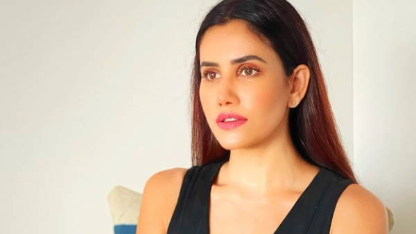 कई फिल्मों में कर चुकीं काम