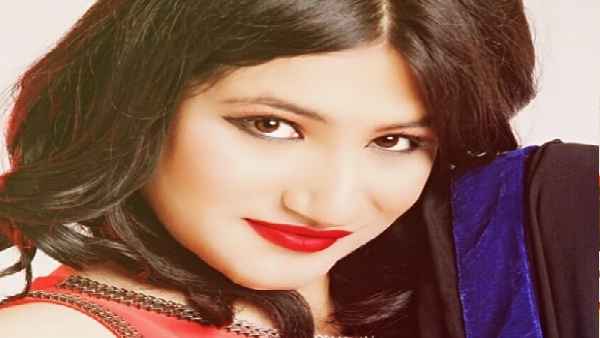 मेरे दोस्त के कारण मुझे समझा गया सेक्स वर्कर मेरे दोस्त के कारण मुझे समझा गया सेक्स वर्कर