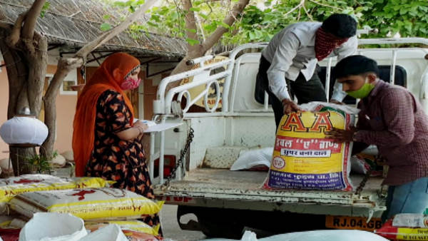  जरूरतमंदों को करवाया भोजन