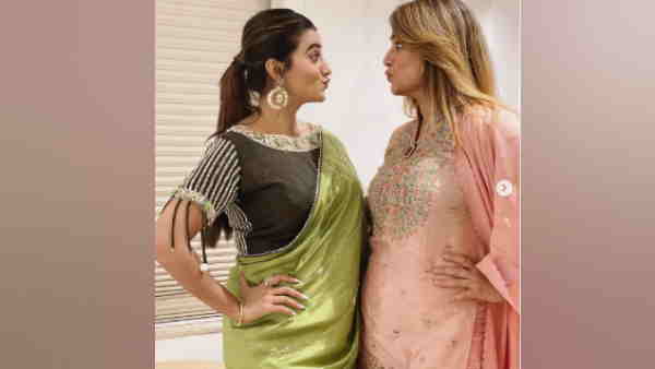 अक्षरा सिंह ने दी बधाई