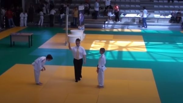 कोच के गुस्से का शिकार हुआ 7 साल का मासूम