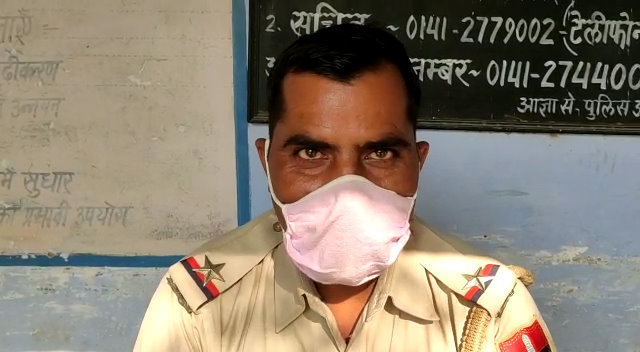 Three legs of a pet dog were cut with a sharp weapon in rani Alwar Video goes Viral Three legs of a pet dog were cut with a sharp weapon in rani Alwar Video goes Viral