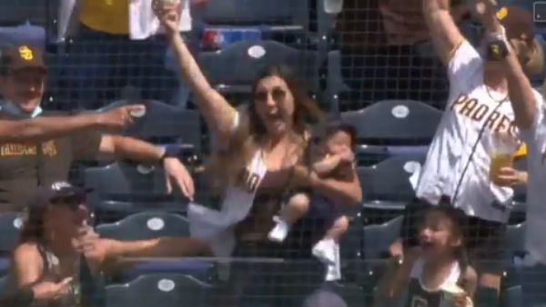 कौन है महिला? कौन है महिला?