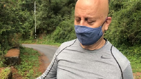 अनुपम खेर बोले- मेरा तो आत्मविश्वास ही टूट गया है...