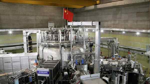 'कृत्रिम सूरज' (ईएएसटी) क्या है?