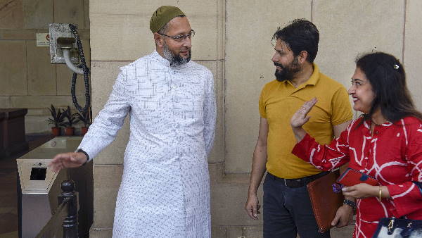 बंगाल में ओवैसी के कितने कैंडिडेट जीते