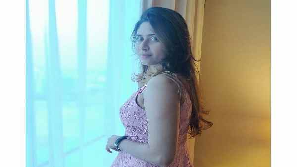 कौन हैं आयशा सुल्ताना ? कौन हैं आयशा सुल्ताना ?