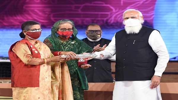 भारत से भी अमीर है बांग्लादेश भारत से भी अमीर है बांग्लादेश