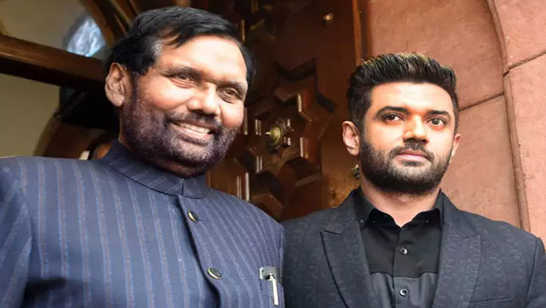 भतीजे के अपमान पर उतर आये चाचा !