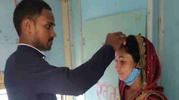 परिजनों ने करा दी जबरन शादी परिजनों ने करा दी जबरन शादी