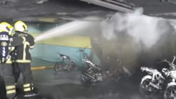 6 अन्य वाहन भी जलकर खाक