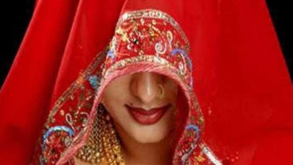 जब दुल्हन ने की थी हवाई फायरिंग जब दुल्हन ने की थी हवाई फायरिंग