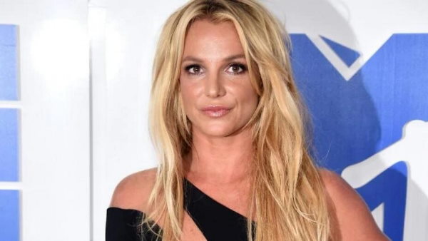 पिता पर लगाए गंभीर आरोप