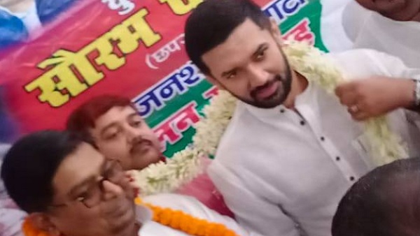 क्या लिखा है चिठ्ठी में? क्या लिखा है चिठ्ठी में?