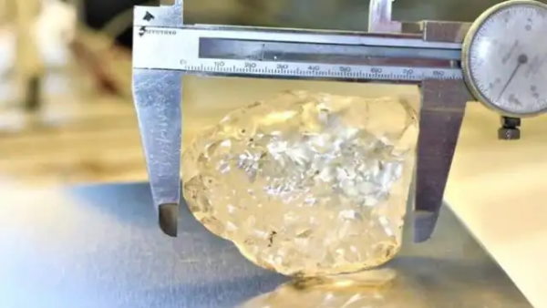 1905 में दक्षिण अफ्रीका में दुनिया का सबसे बड़ा हीरा कूलिनन स्टोन मिला 1905 में दक्षिण अफ्रीका में दुनिया का सबसे बड़ा हीरा कूलिनन स्टोन मिला