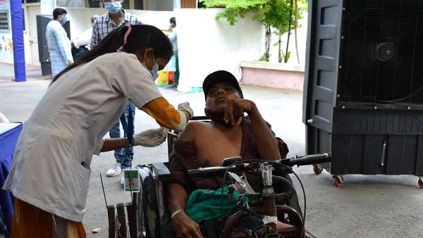 drive through vaccination divyang drive through vaccination divyang